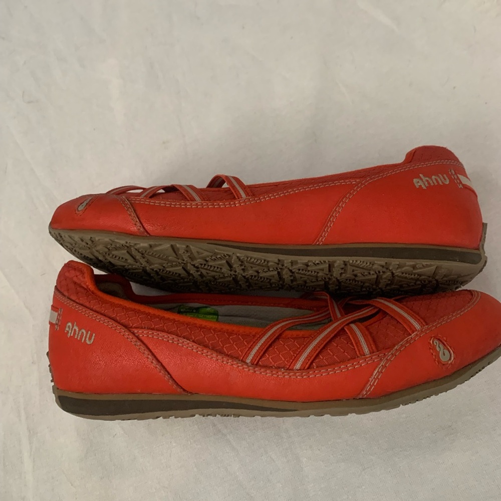 Ahnu Women's Vibrant Red Flats - Picture 3 of 8